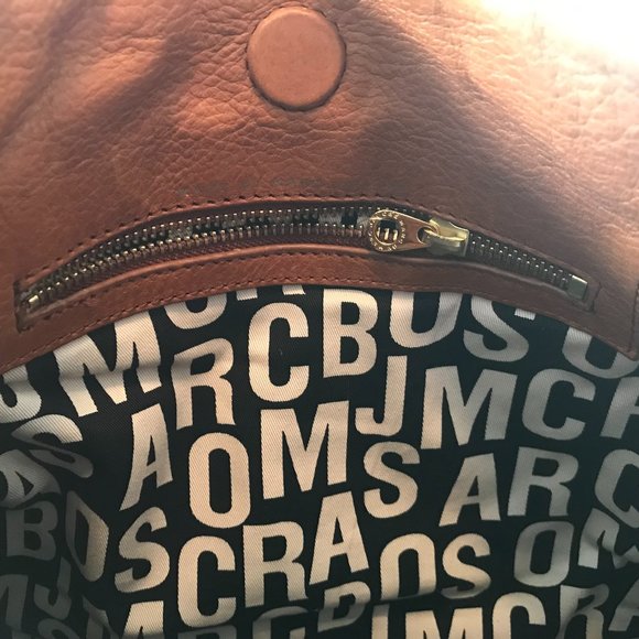 Marc by Marc Jacobs | Classic Q Hillier Hobo - Picture 6 of 16